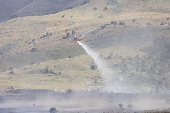 Lehi Fire Prompts Major Emergency Response as Crews Battle Large Blaze in Utah